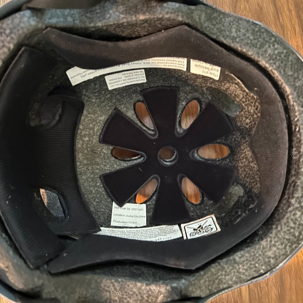 Kid's Razor Multi-Sport Helmet--Blue, Size M - Picture 3 of 4